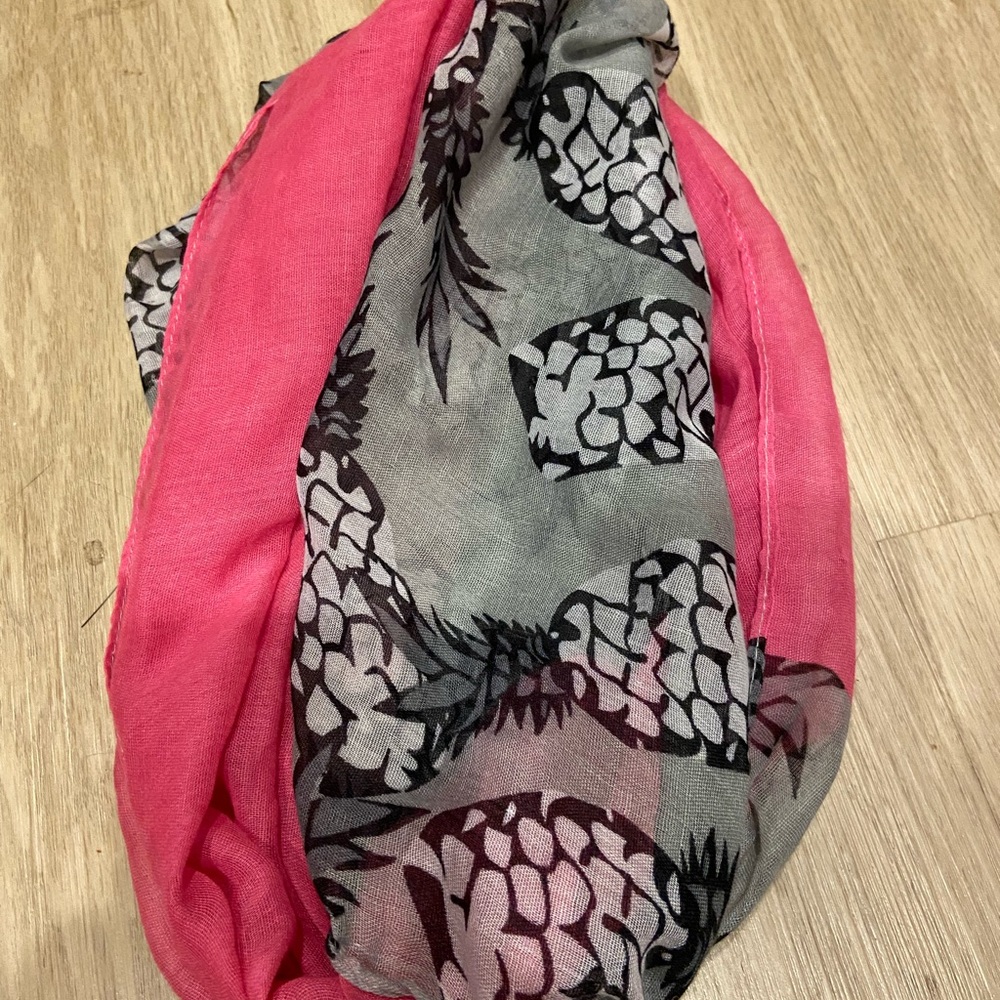 Pink and Gray Pineapple Print Scarf
